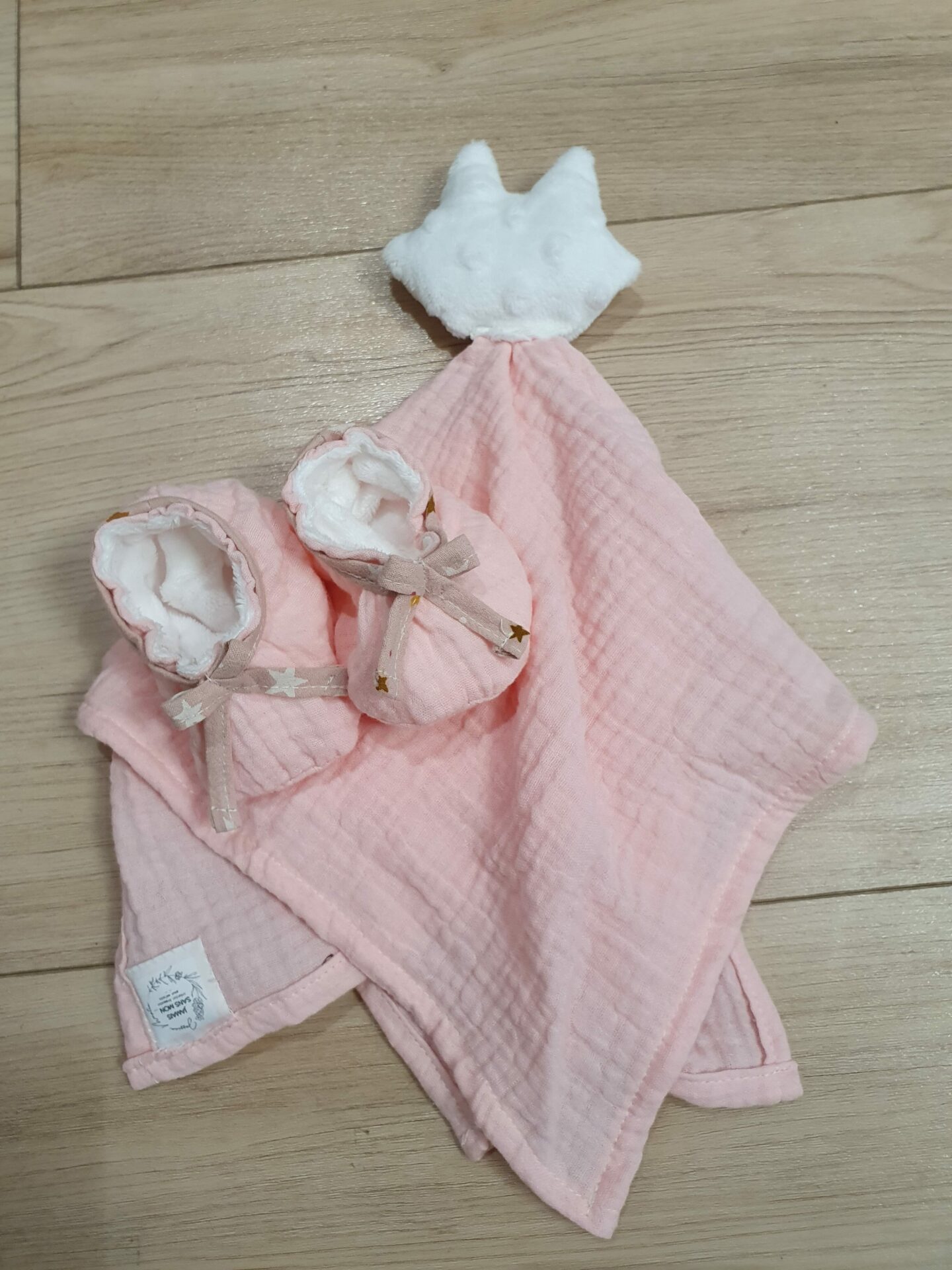 Ensemble naissance chausson et doudou