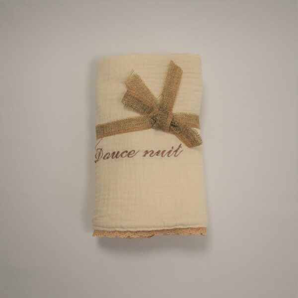 couverture bébé brodée en gaze de coton - modèle Douce Nuit - création artisanale JM Création Enfant