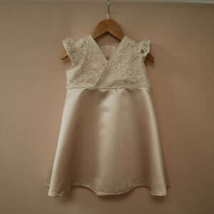 robe rose SIENA cache coeur satin dentelle