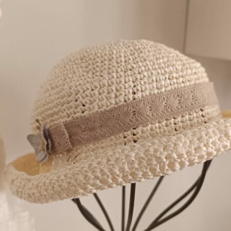 chapeau en rafia